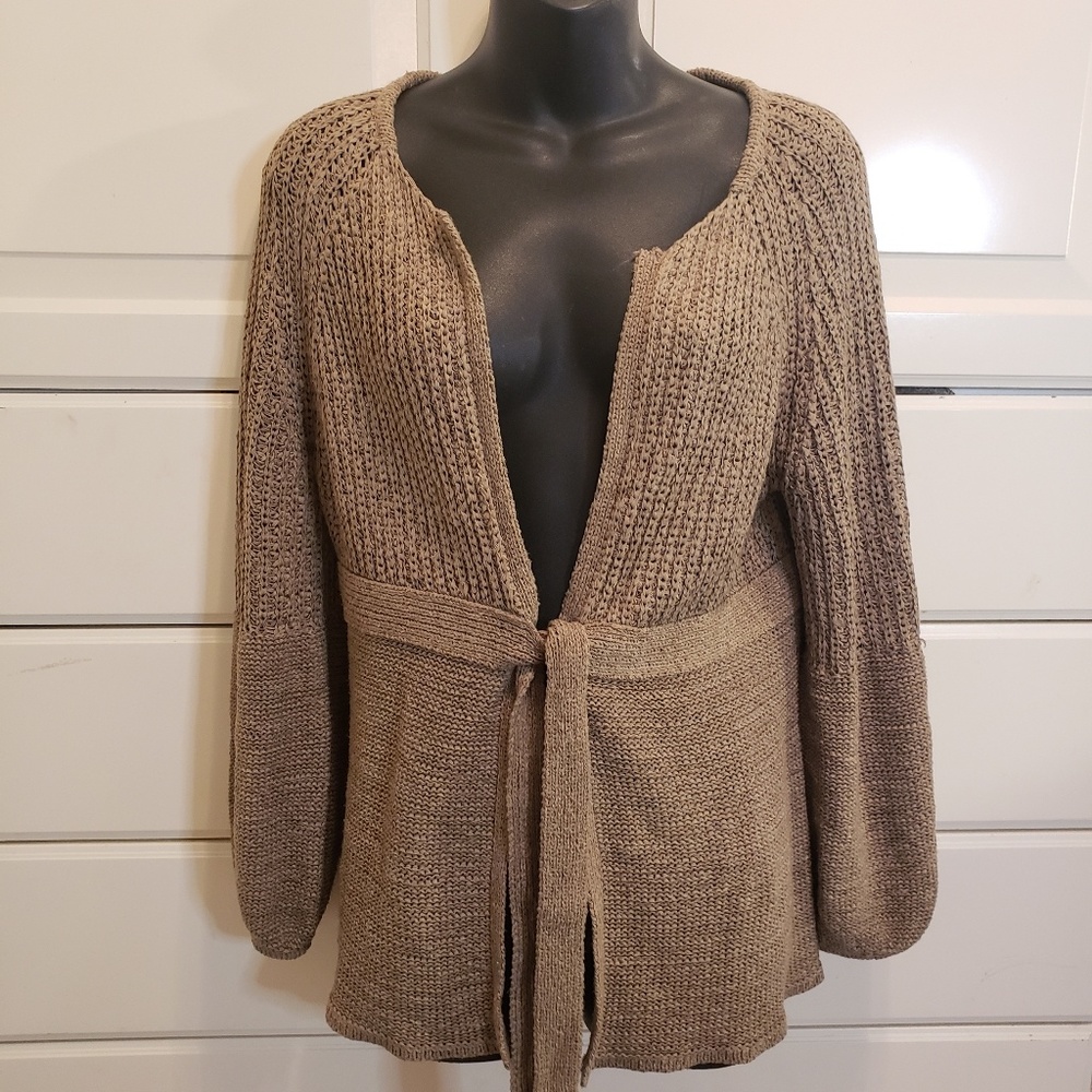 Willi Smith Large tan beige knit cardigan sweater